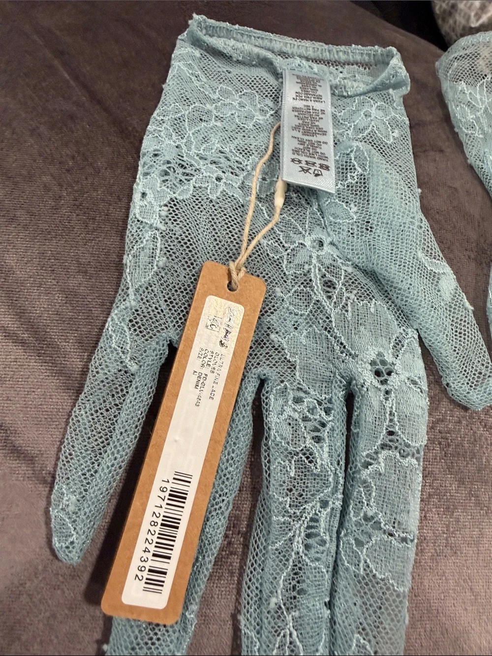 SKIMS ULTRA FINE LACE MESH GLOVES DENIM